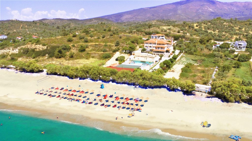 (c) Grand-beach-hotel.gr